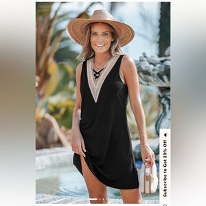 Cupshe Women’s Black Honeycomb V-Neck with lace trim Mini Dress. NWT-Size small